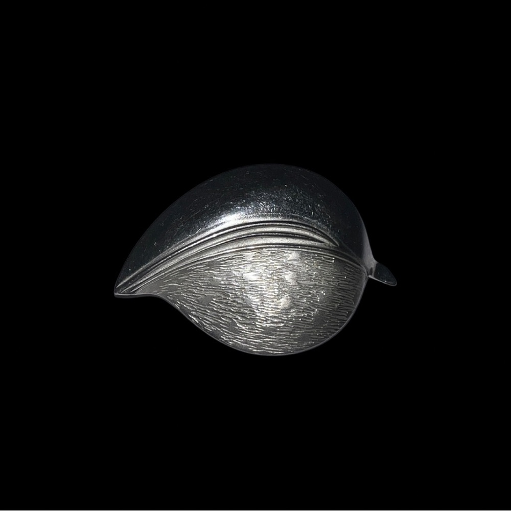 Giovanni Silver Leaf Brooch